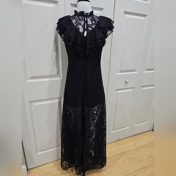 ~SOLD~ Killstar Goth Victorian Black Lace Vampires Ball Button up Maxi Dress S - Picture 9 of 13